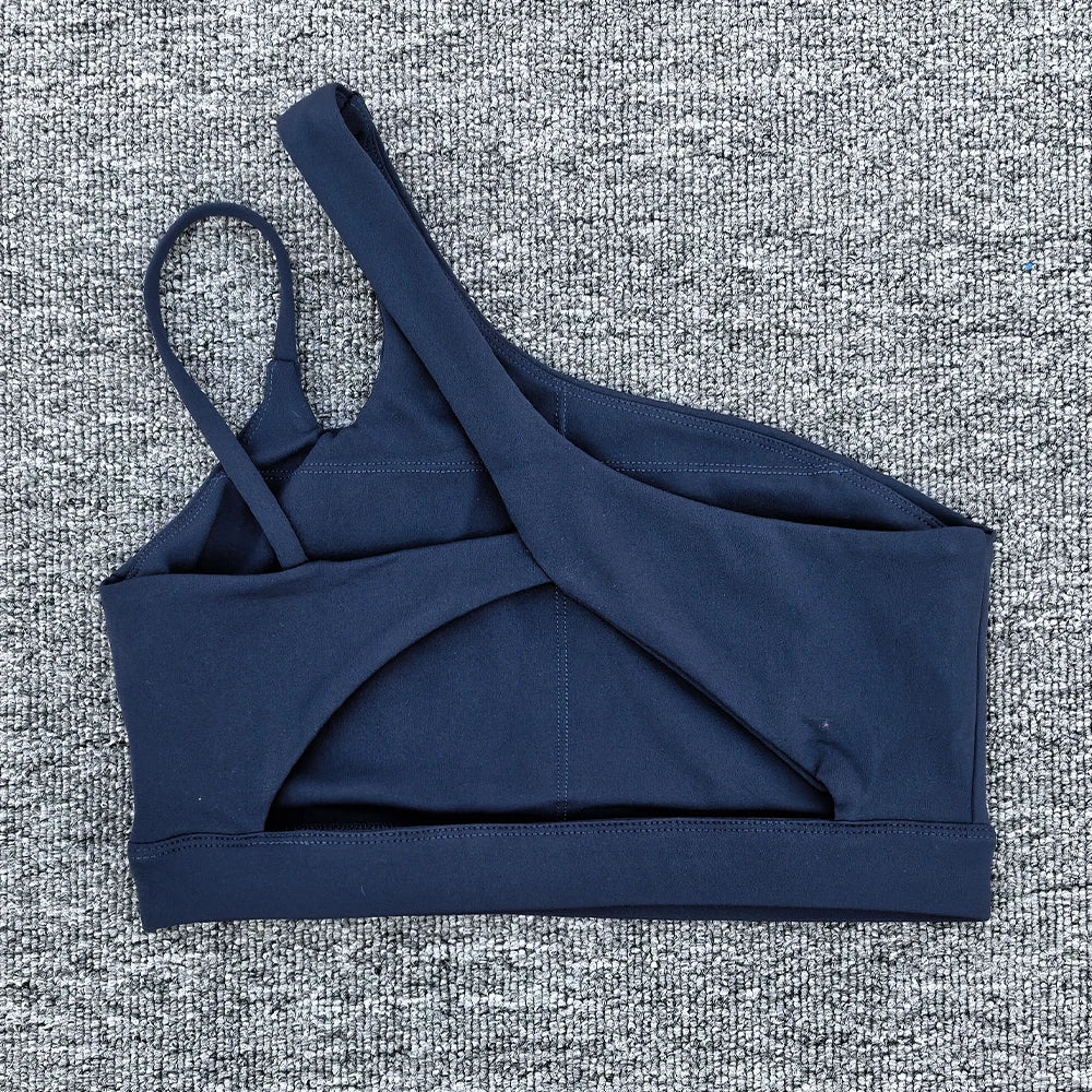 Oblique Shoulder Bra ﻿