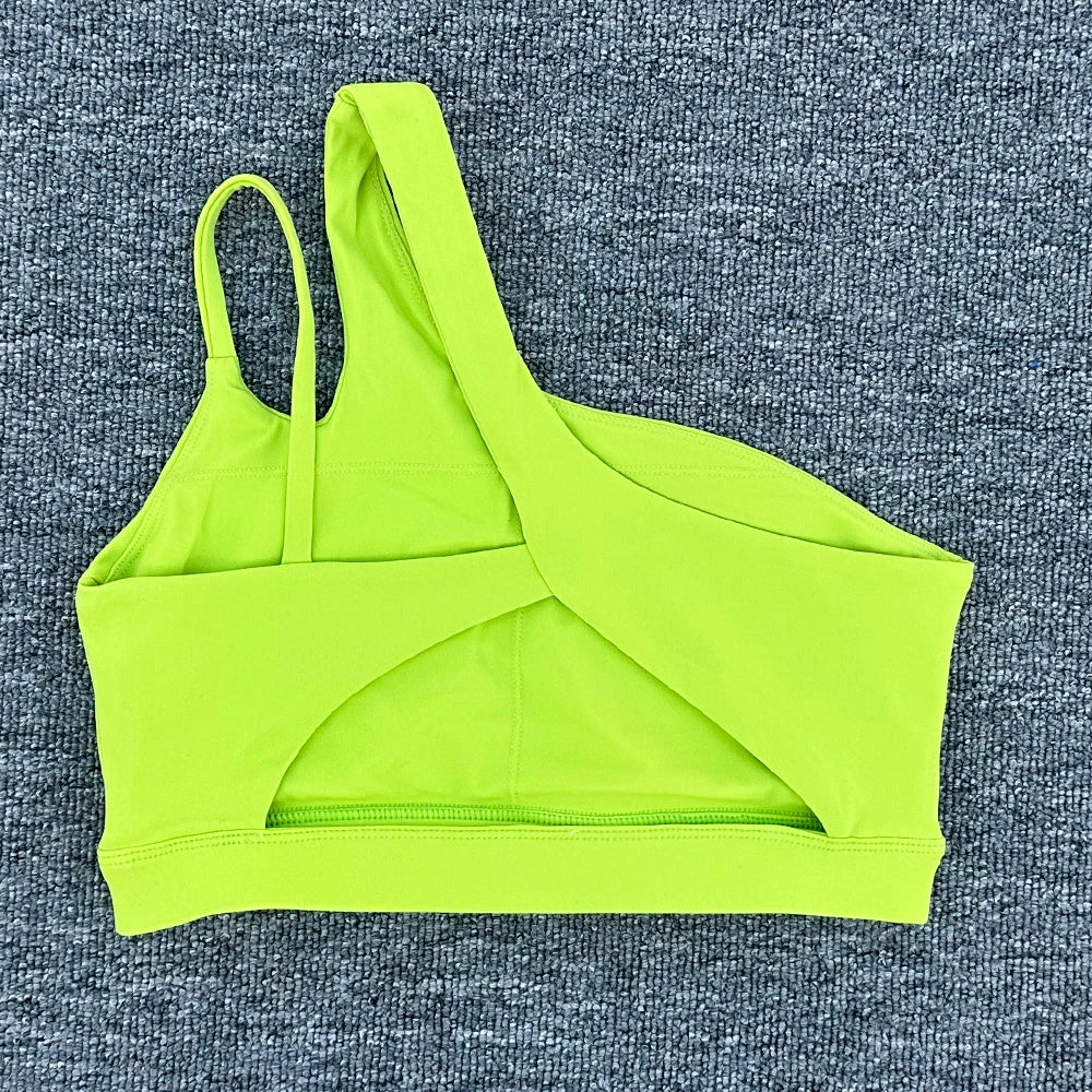 Oblique Shoulder Bra ﻿